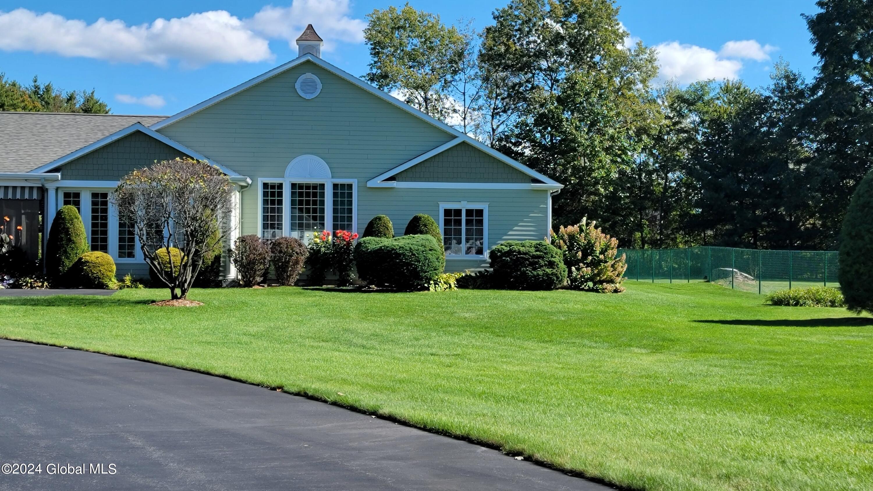 16 Hunter Brook Lane Queensbury NY 12804