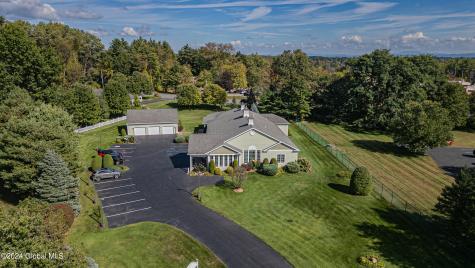 16 Hunter Brook Lane Queensbury NY 12804
