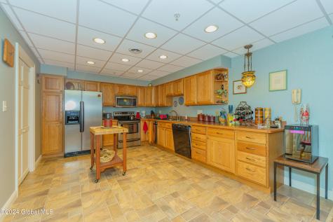 16 Hunter Brook Lane Queensbury NY 12804