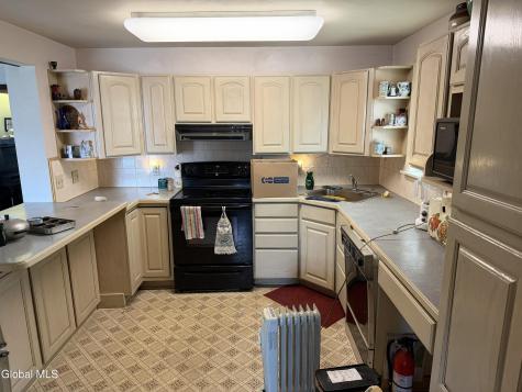2855 Aqueduct Road Schenectady NY 12309