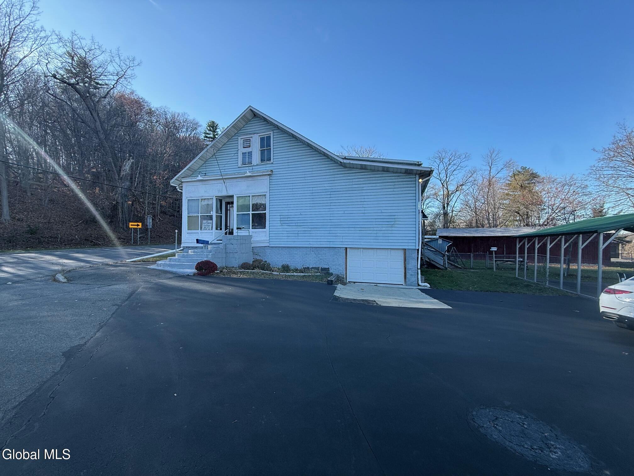 2855 Aqueduct Road Schenectady NY 12309