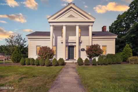 2 Daggett Drive Rexford NY 12148