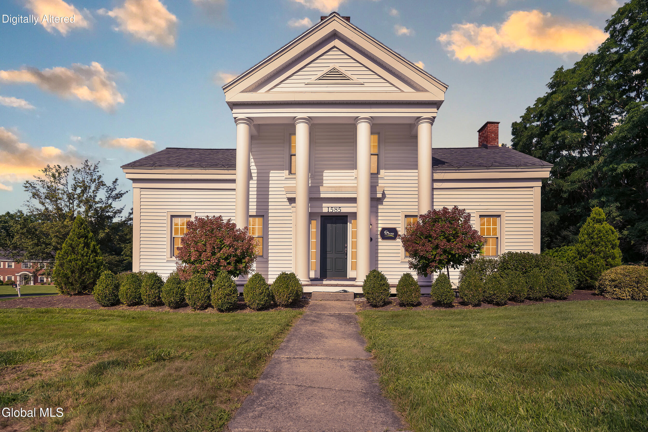 2 Daggett Drive Rexford NY 12148