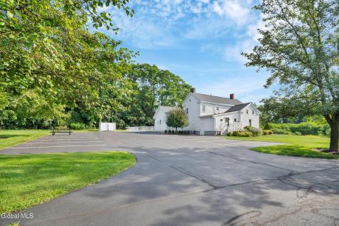 2 Daggett Drive Rexford NY 12148