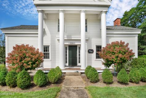 2 Daggett Drive Rexford NY 12148