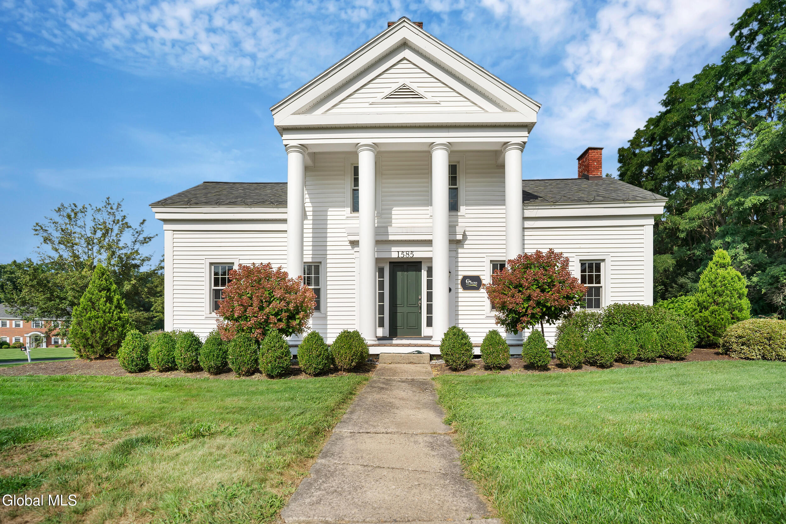 2 Daggett Drive Rexford NY 12148
