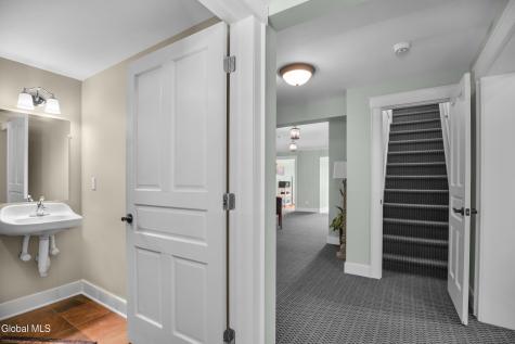 2 Daggett Drive Rexford NY 12148