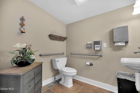 2 Daggett Drive Rexford NY 12148