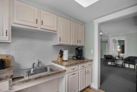 2 Daggett Drive Rexford NY 12148