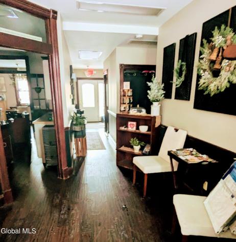 162 Lafayette Street Schenectady NY 12305