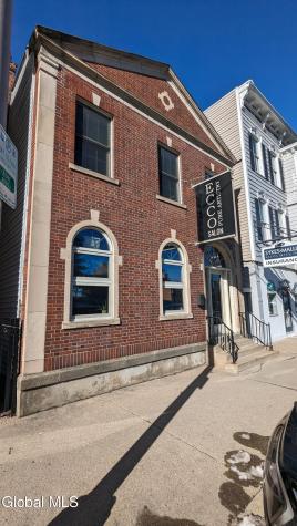 162 Lafayette Street Schenectady NY 12305