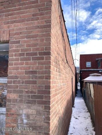323 5th Avenue Troy NY 12182