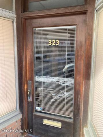 323 5TH Avenue Troy NY 12182
