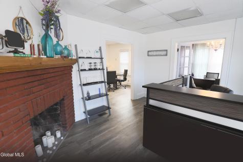 322 N Ballston Road Glenville NY 12302