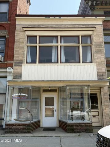 27 W Fulton Street Gloversville NY 12078