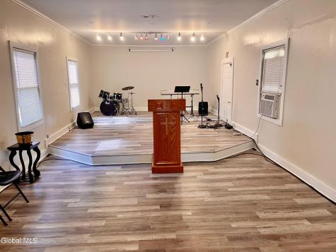 870 Albany Street Schenectady NY 12307