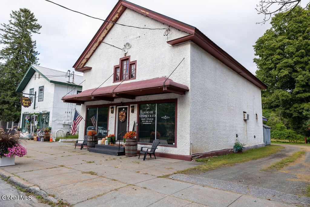 6382 U.s. 9 Chestertown NY 12817