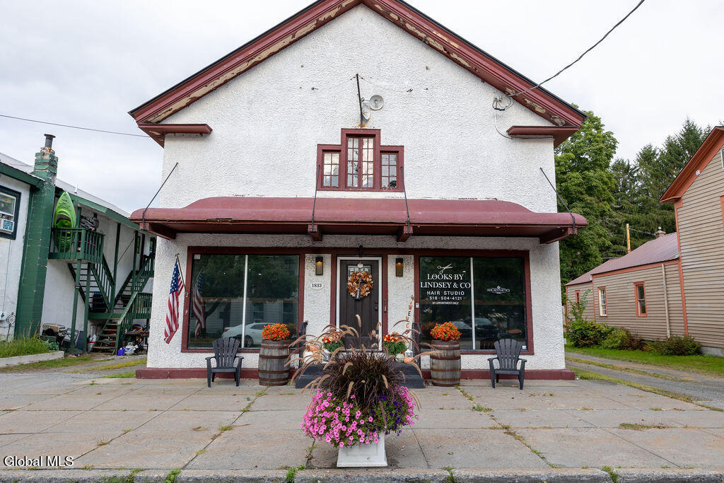 6382 U.s. 9 Chestertown NY 12817