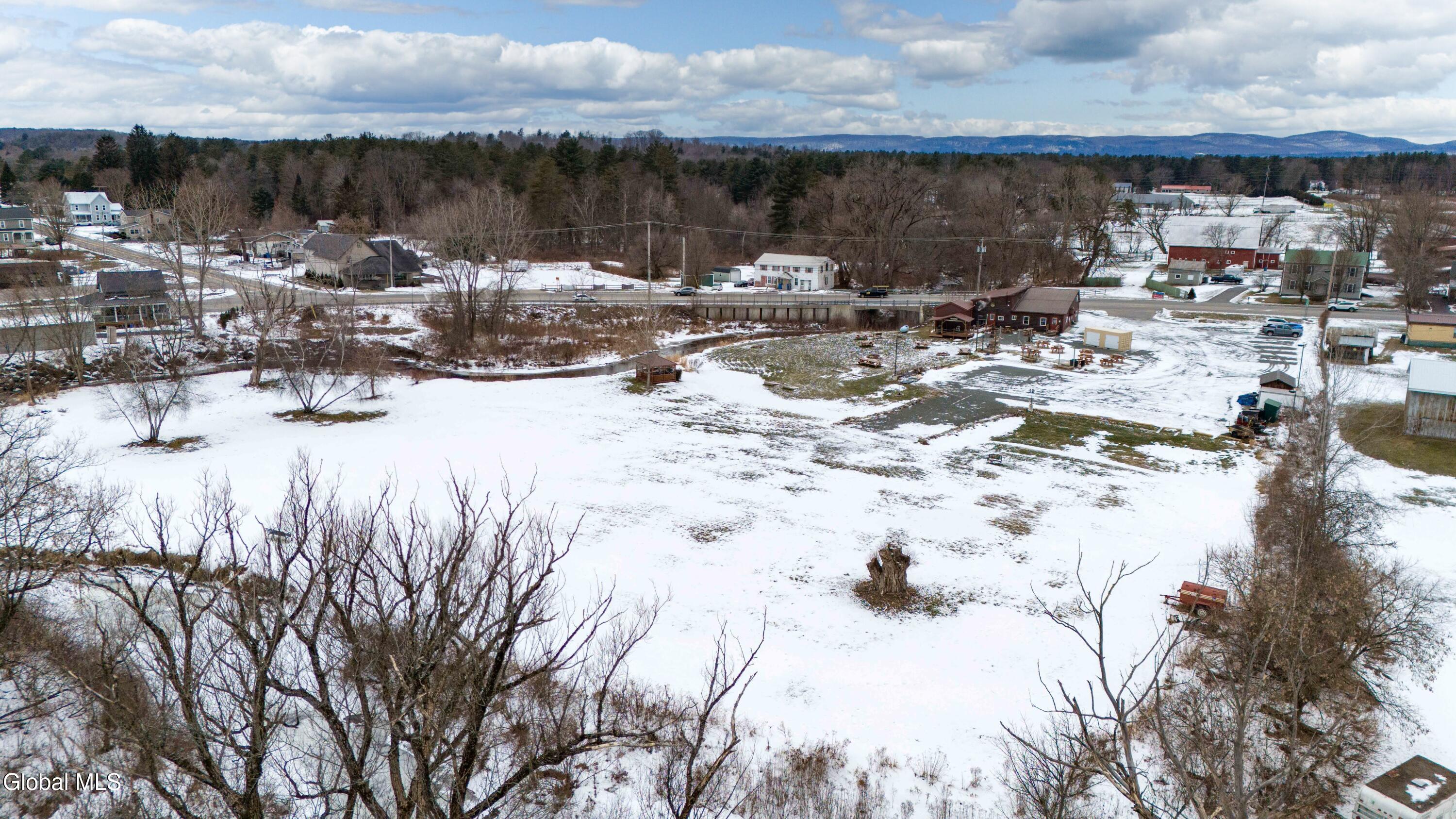 3647 Ny-30 Broadalbin NY 12025