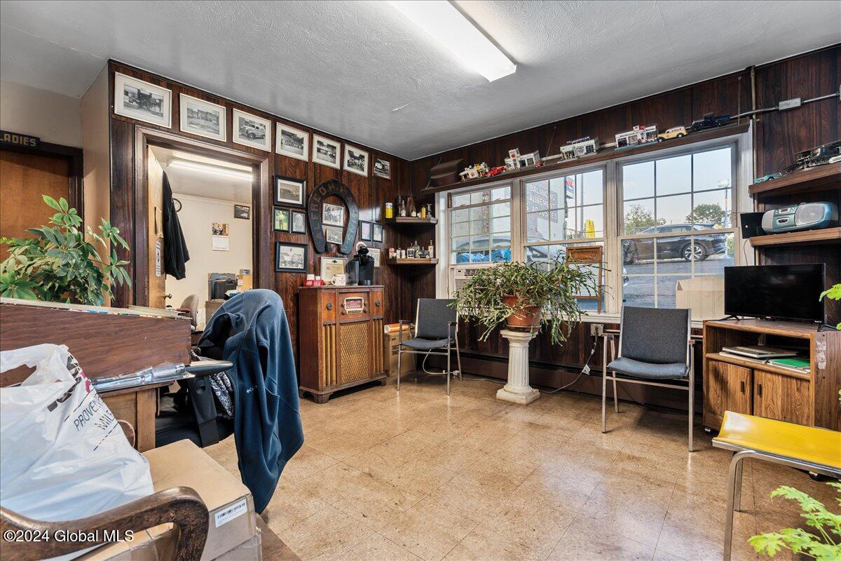 368 Central Avenue Albany NY 12206