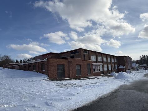 18 Glenwood Avenue Gloversville NY 12078