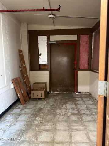 18 Glenwood Avenue Gloversville NY 12078