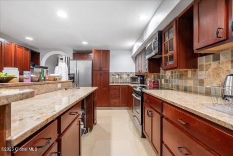 281 Washington Avenue Albany NY 12206