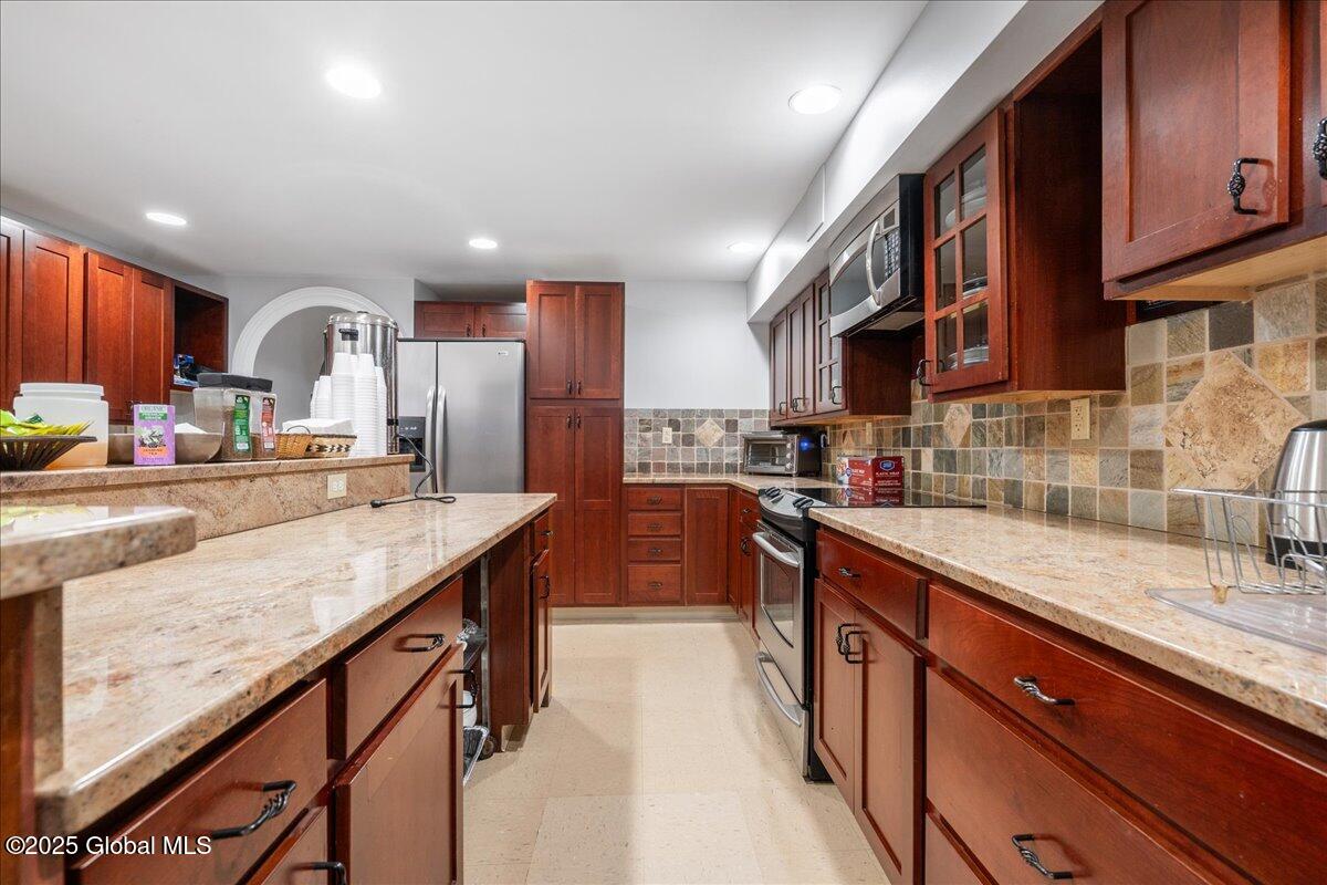 281 Washington Avenue Albany NY 12206