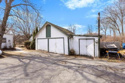 1049 River Road Selkirk NY 12158