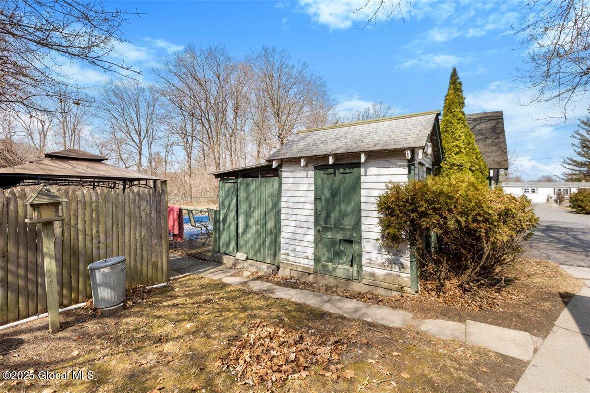 1049 River Road Selkirk NY 12158