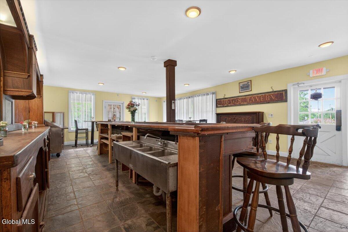 7134 Ny-66 East Nassau NY 12062
