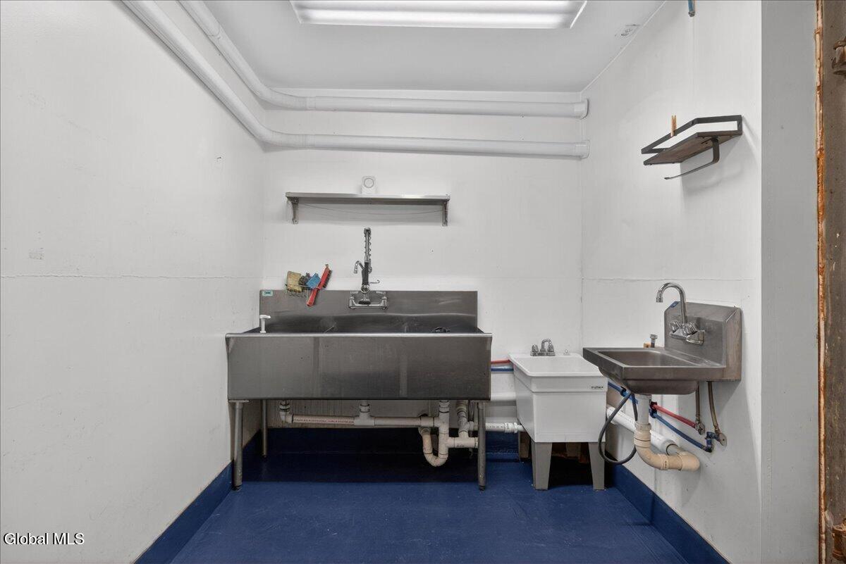 7134 Ny-66 East Nassau NY 12062