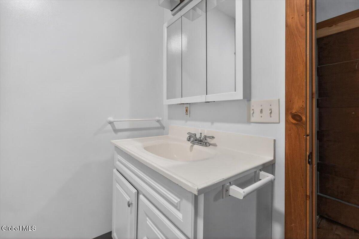 7134 Ny-66 East Nassau NY 12062