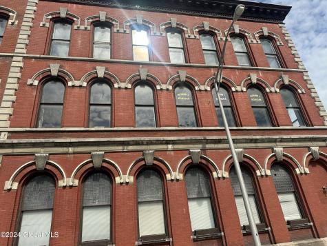 49 E Main Street Amsterdam NY 12010