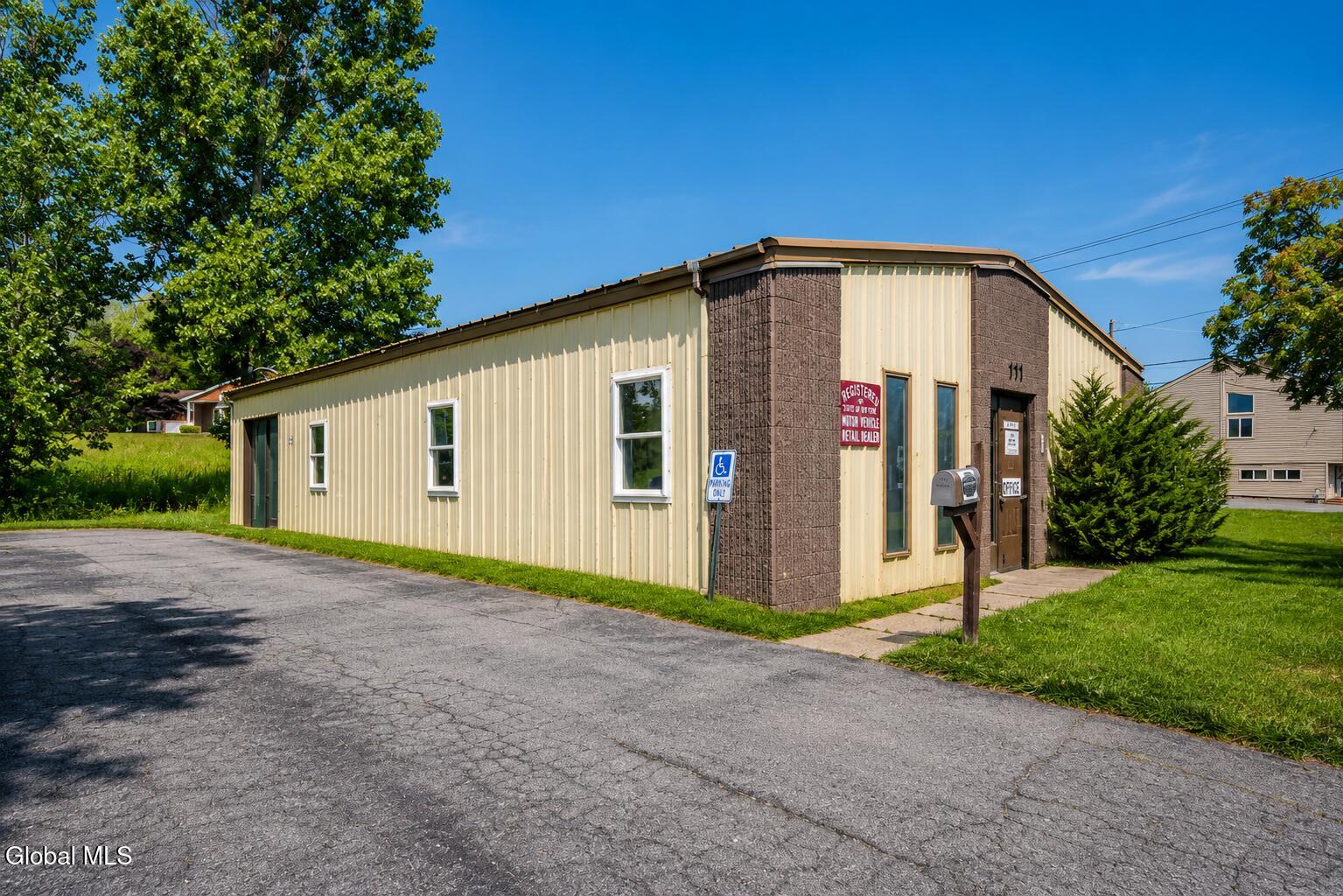 111 S Comrie Avenue Johnstown NY 12095