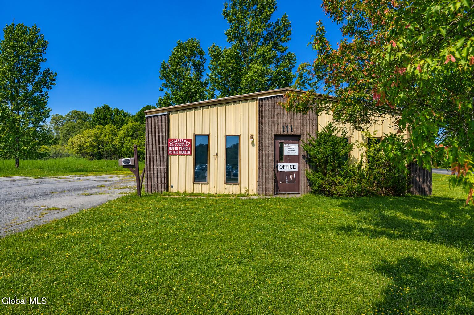 111 S Comrie Avenue Johnstown NY 12095