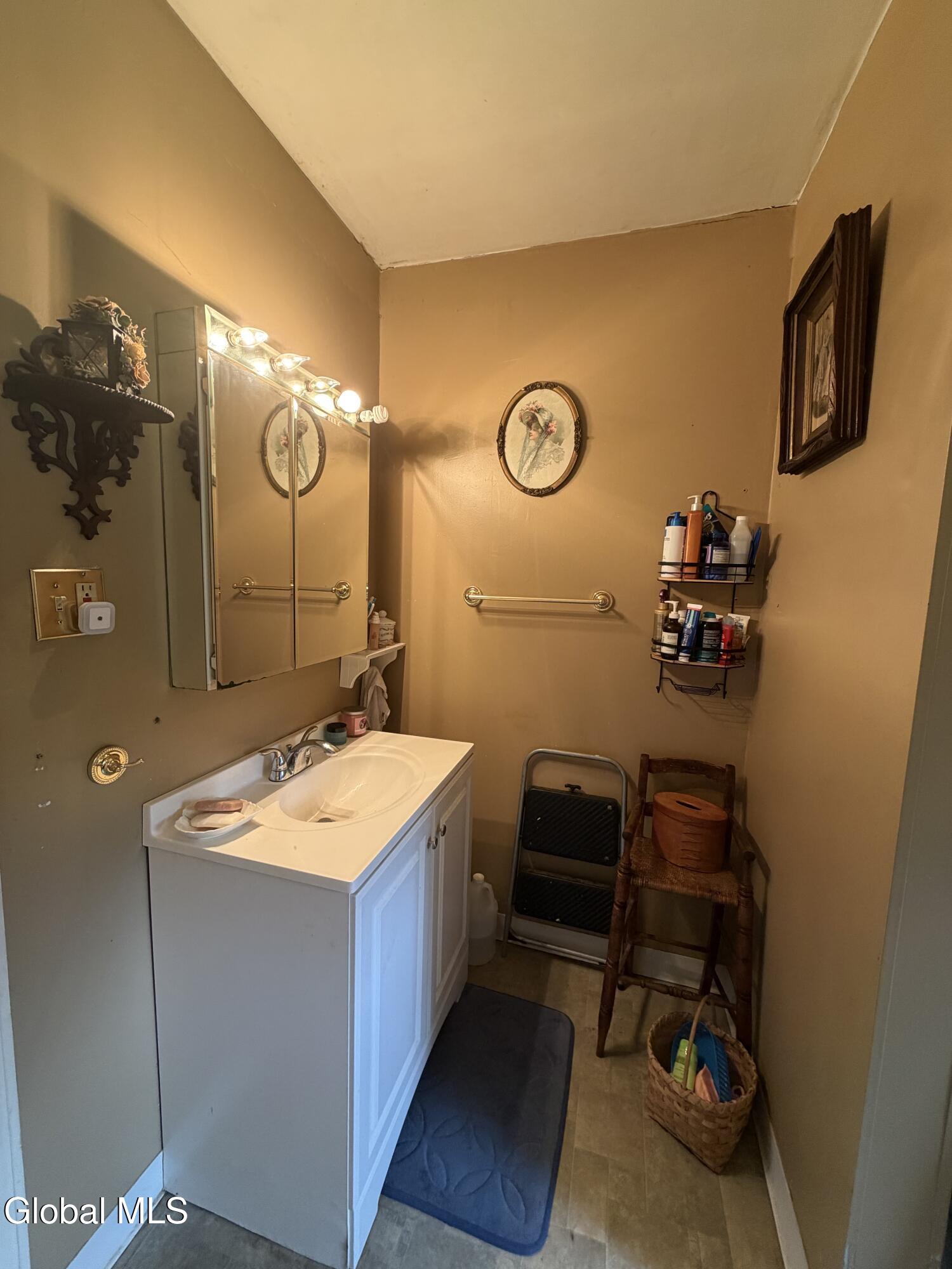 4 Connolly Road Ballston Lake NY 12019