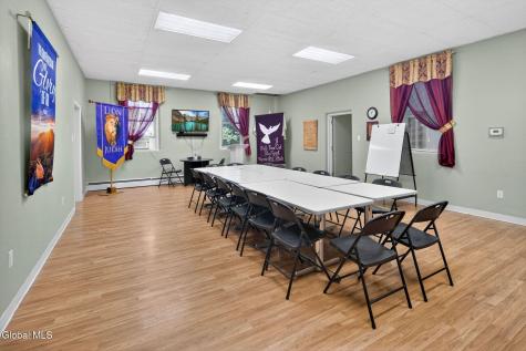 585 Central Avenue Albany NY 12206