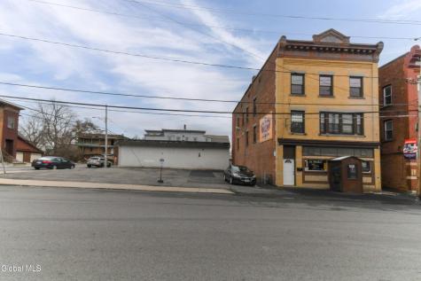 38 Reid Street Amsterdam NY 12010