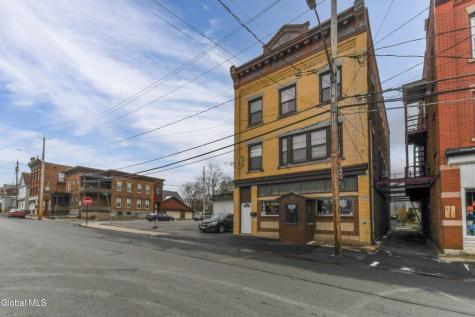 38 Reid Street Amsterdam NY 12010