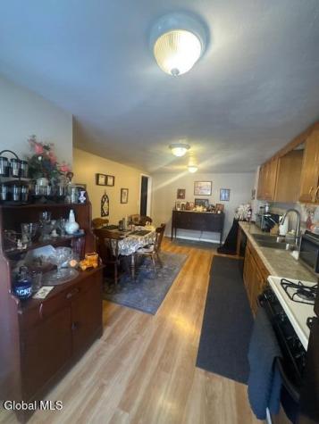 25-27 Main Hoosick Falls NY 12090