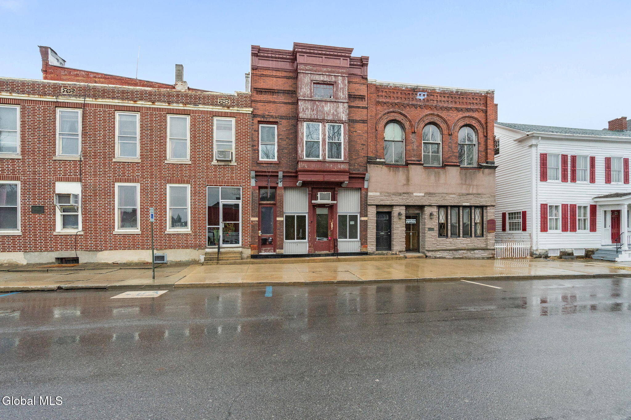 4 S William Street Johnstown NY 12095