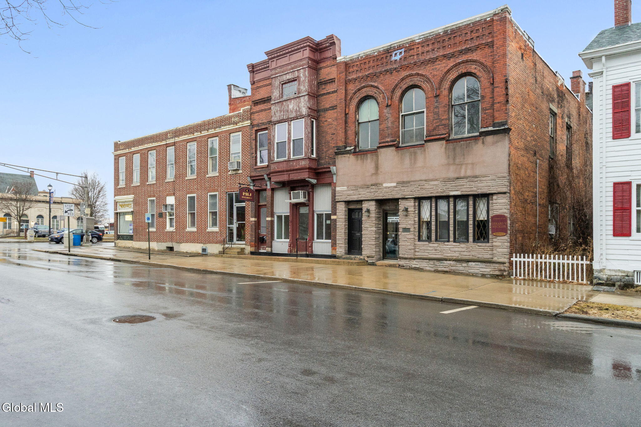 4 S William Street Johnstown NY 12095