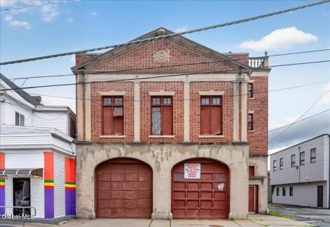 907 Albany Street Schenectady NY 12307
