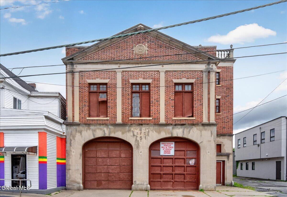 907 Albany Street Schenectady NY 12307