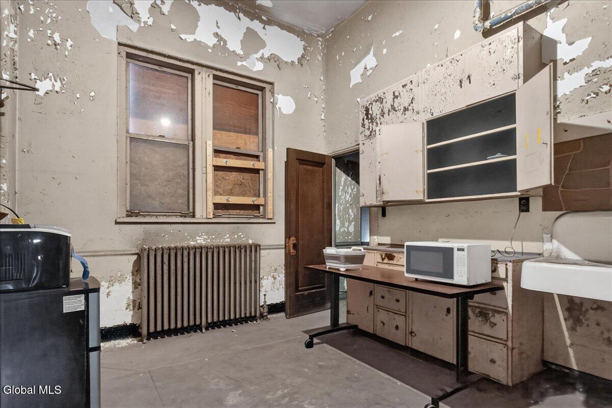 907 Albany Street Schenectady NY 12307