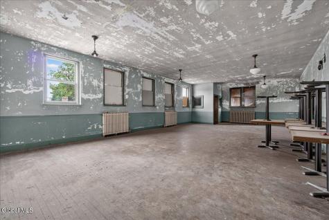 907 Albany Street Schenectady NY 12307