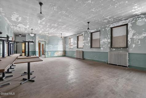 907 Albany Street Schenectady NY 12307