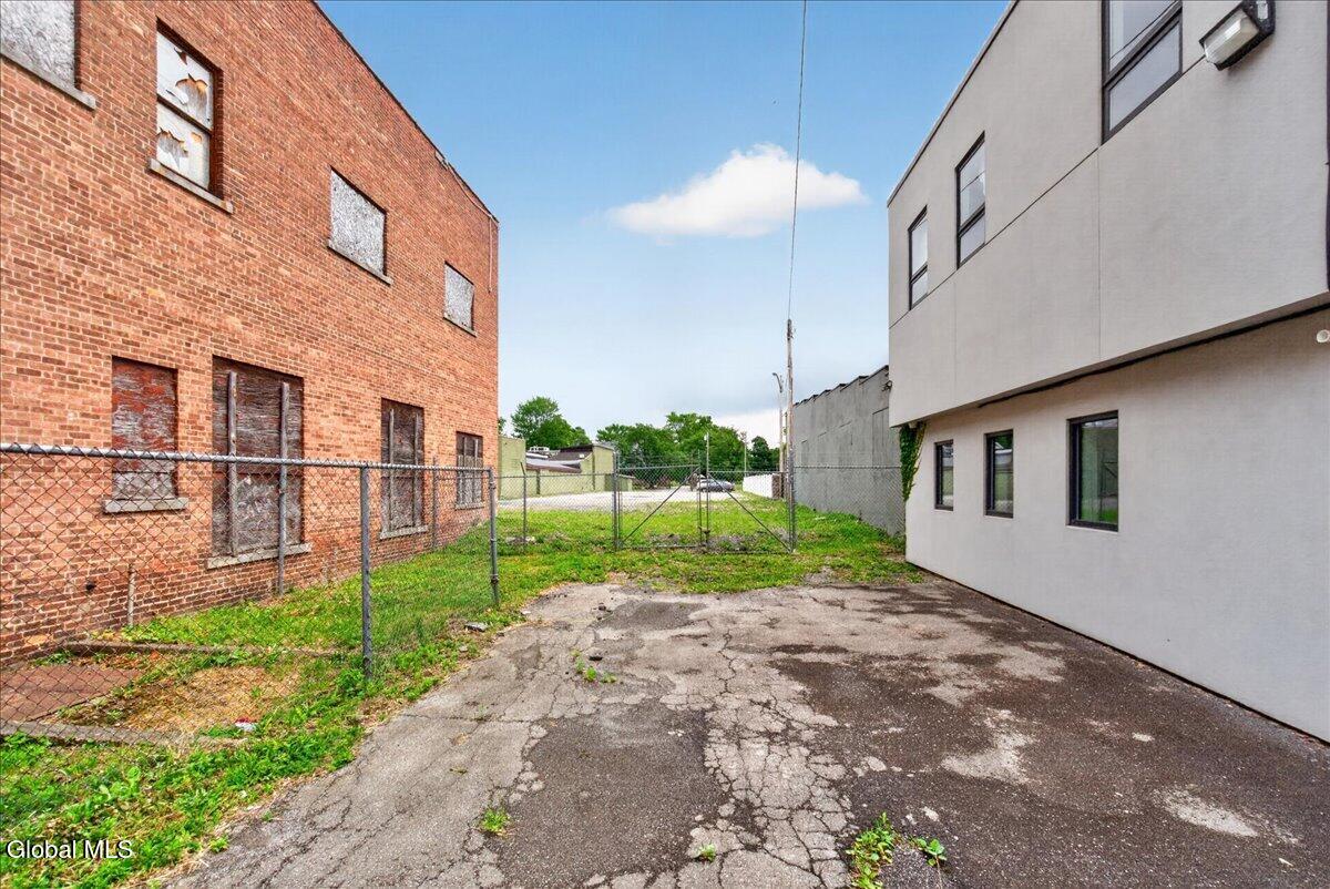 907 Albany Street Schenectady NY 12307