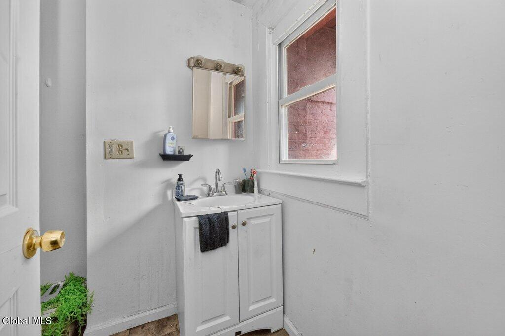 601 Clinton Avenue Albany NY 12206